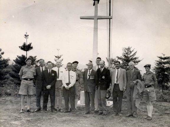 Muriel’s husband Wally Larner at front in white shirt at dedication of Remembrance Cross in Kainantu (1960’s), Papua New Guinea.